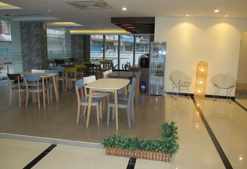 ホテル Nite & Day Batam Jodoh Square