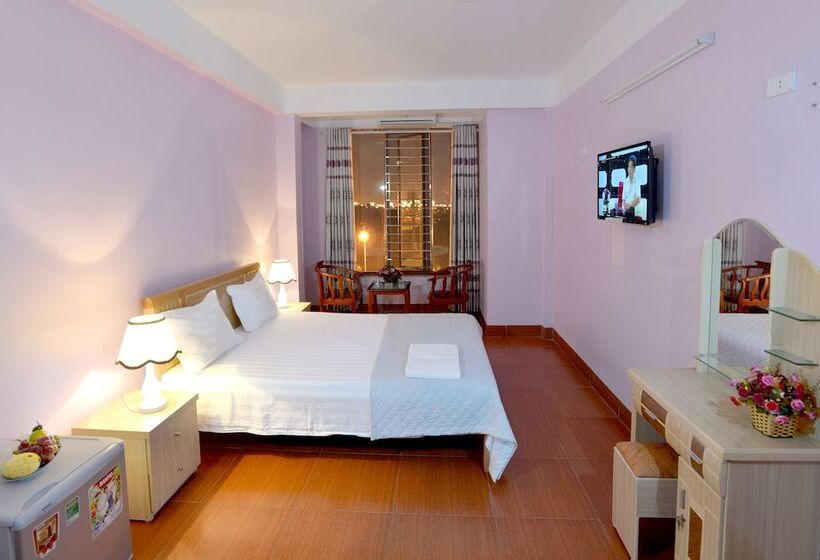 هتل Noi Bai Airport