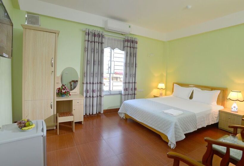 هتل Noi Bai Airport