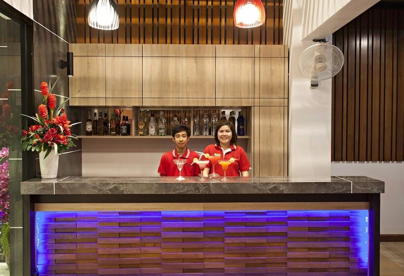 호텔 Paripas Patong Resort Sha Extra Plus