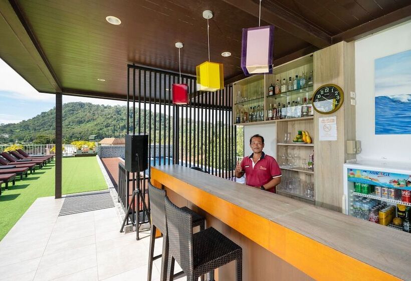 호텔 Paripas Patong Resort Sha Extra Plus