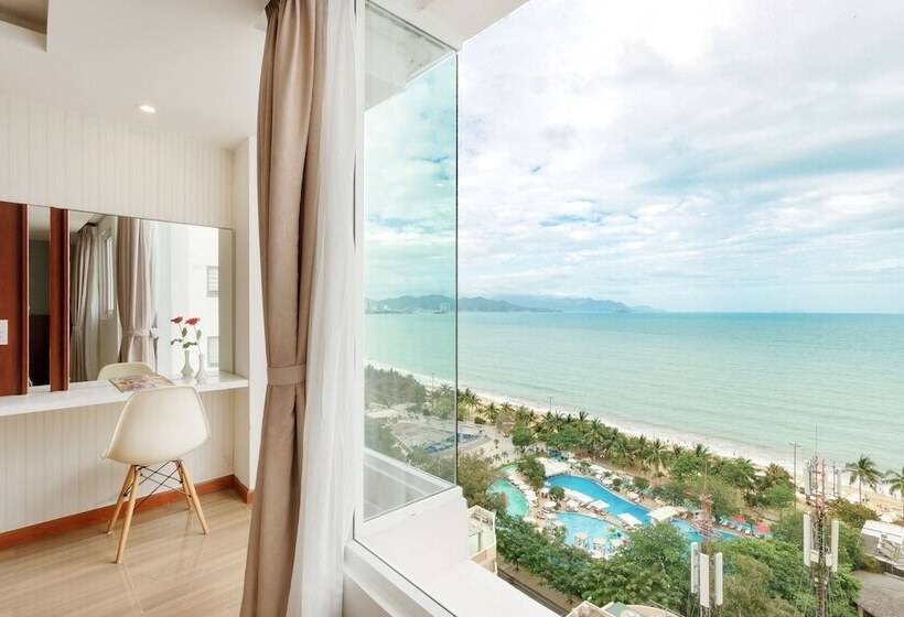 Paris Hotel & Apartment Nha Trang