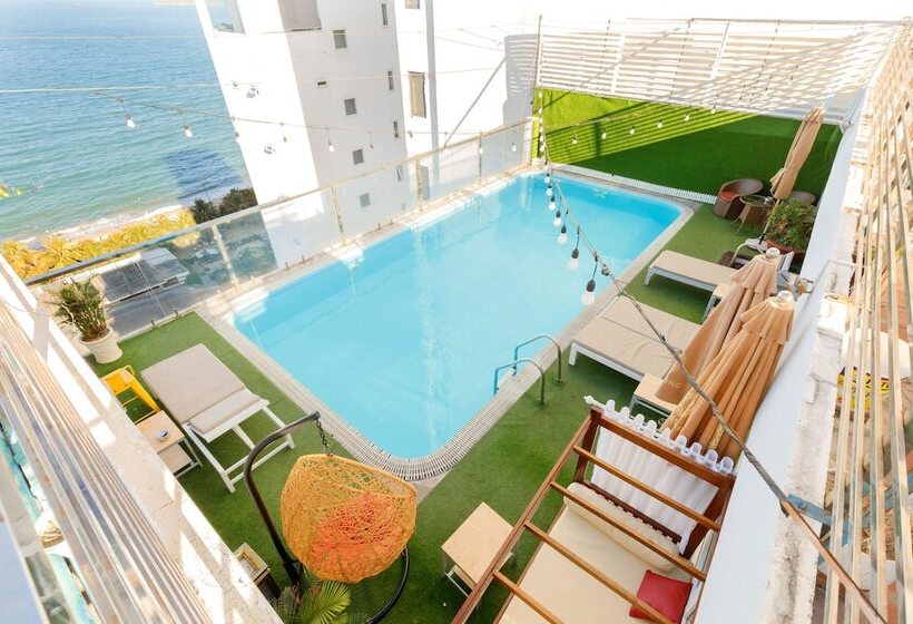 Paris Hotel & Apartment Nha Trang