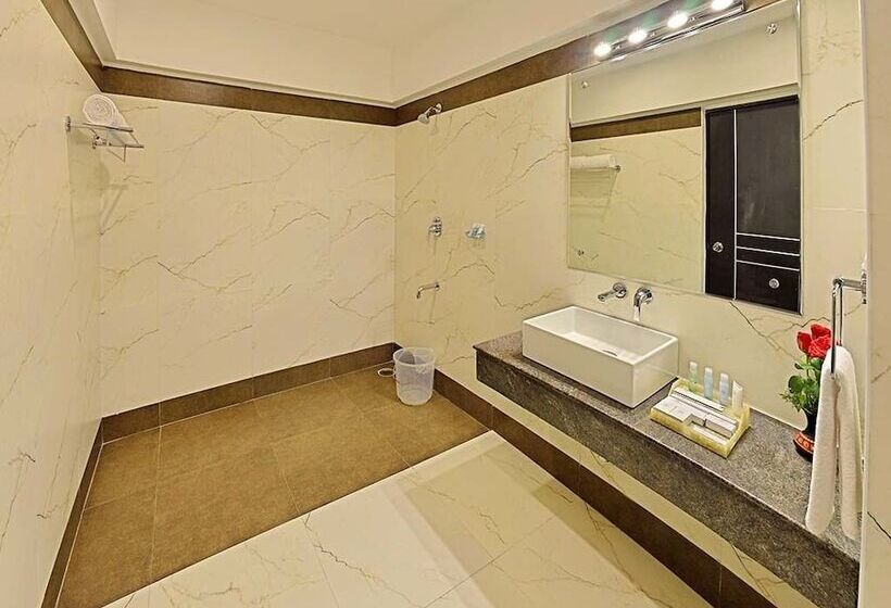 Poppys Hotel Madurai