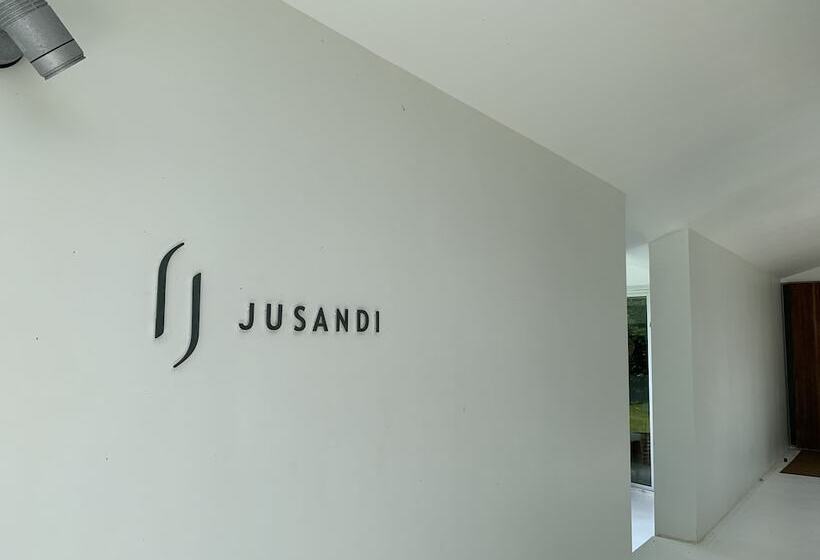 호텔 Jusandi