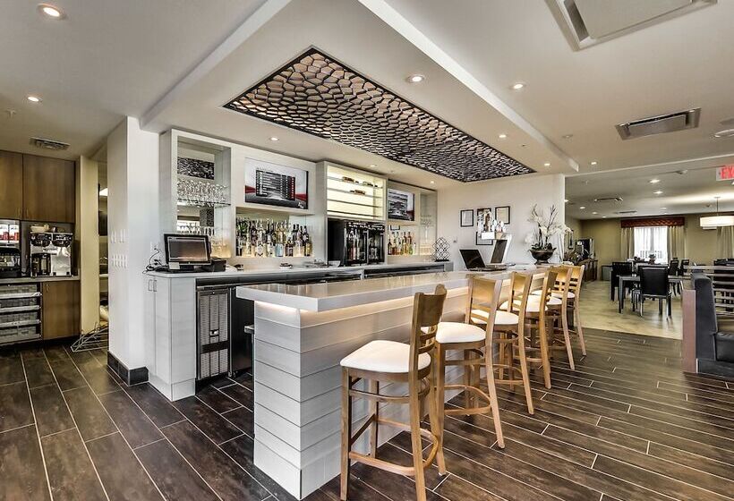 Radisson Hotel Edmonton Airport