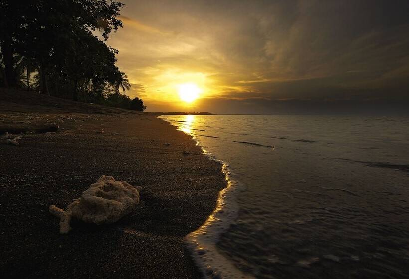 فندق Rinjani Beach Eco Resort