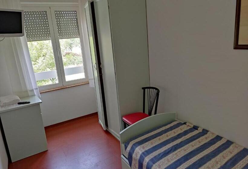 호텔 Ristorante Il Grillo