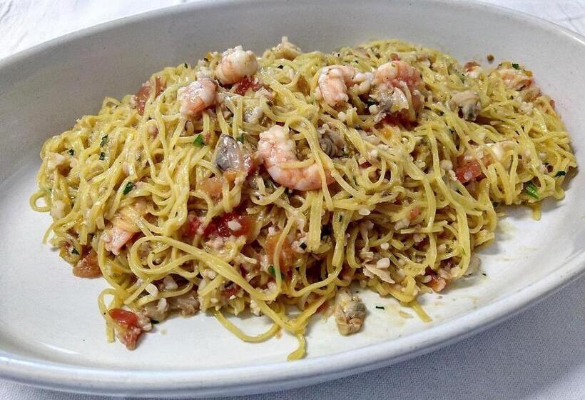 ホテル Ristorante Il Grillo