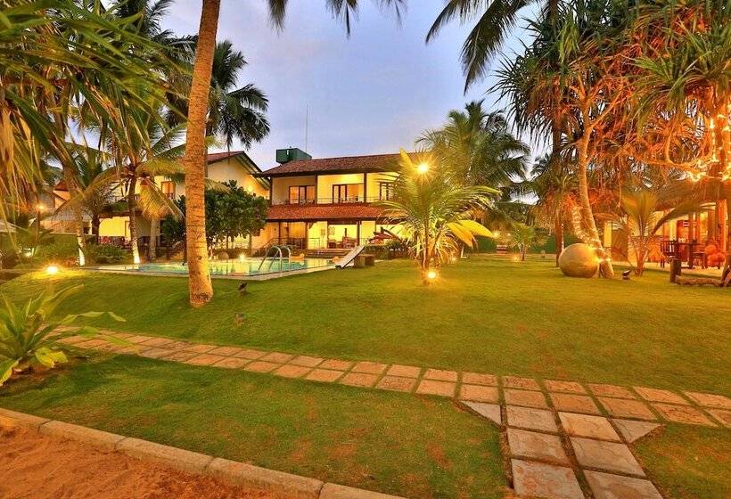 Отель Sea Rock Villa