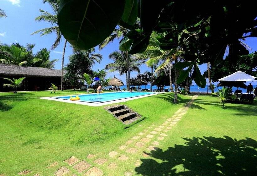 Отель Sea Rock Villa