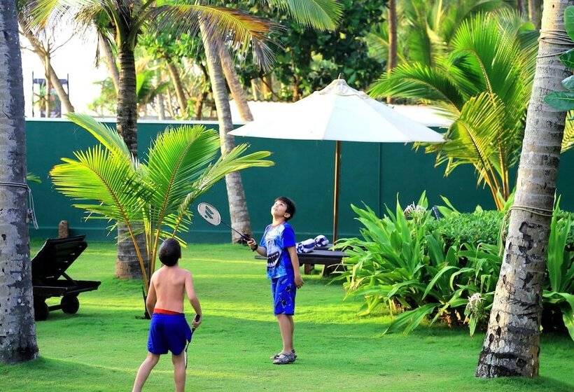 Отель Sea Rock Villa