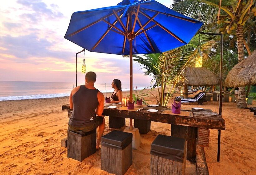 Отель Sea Rock Villa