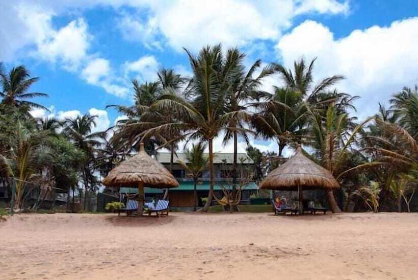 Отель Sea Rock Villa