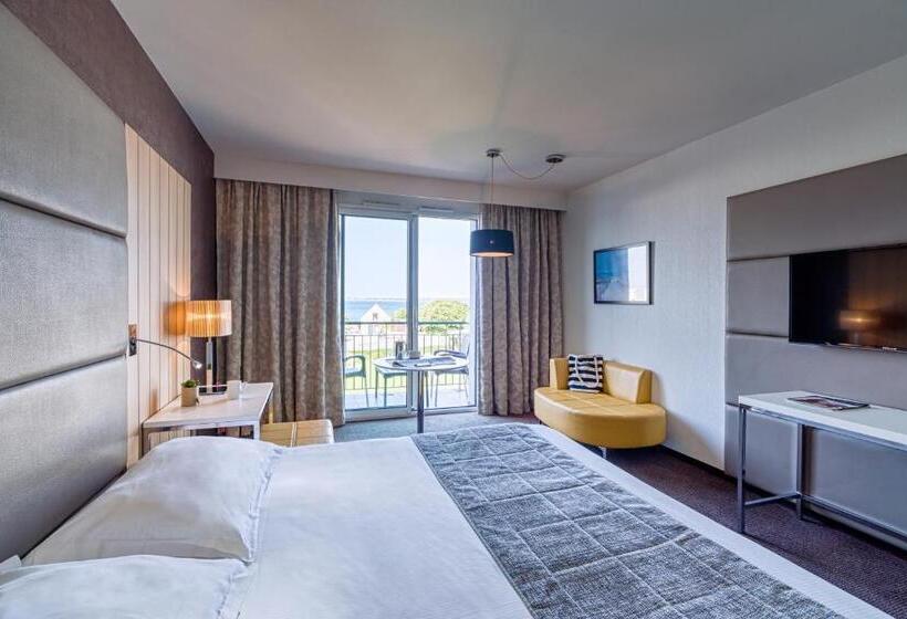 בית מלון כפרי Thalasso Concarneau Spa Marin Resort