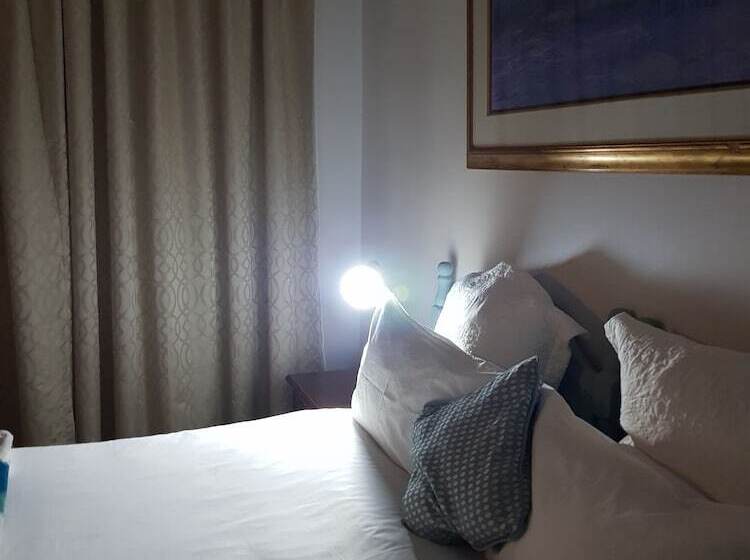 בית מלון כפרי Blue Mango Lodge