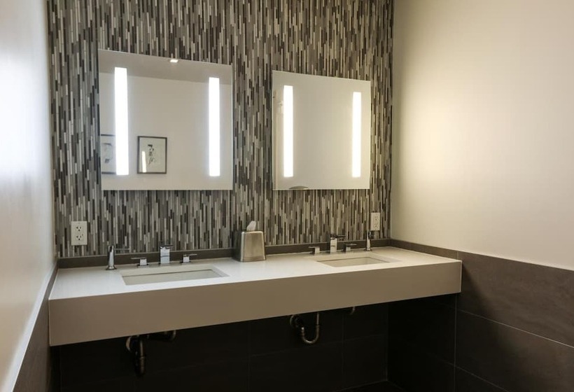 Отель The Brooklyn