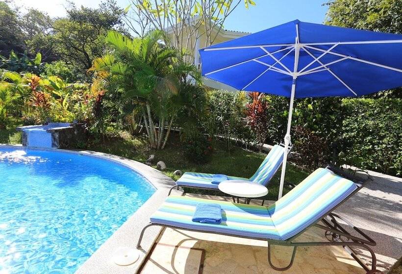 בית מלון כפרי The Hideaway