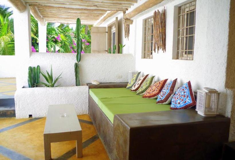 ホテル Uzuri Boutique