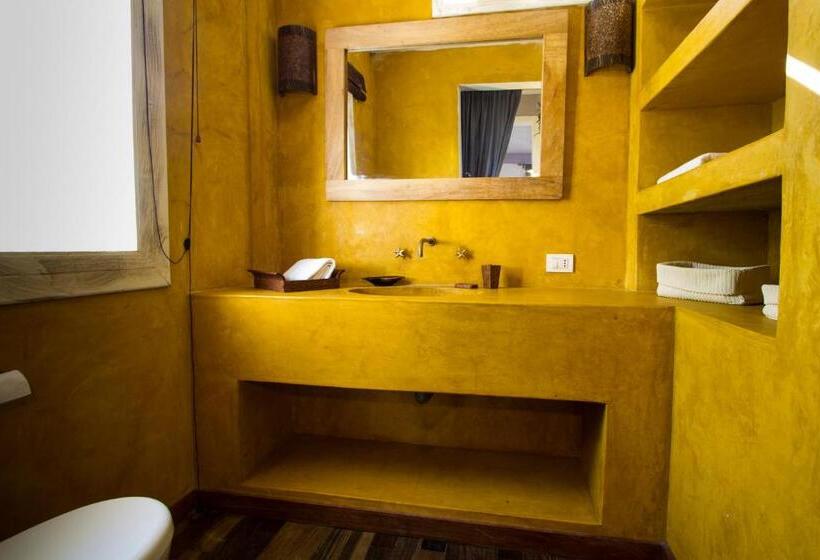 ホテル Uzuri Boutique