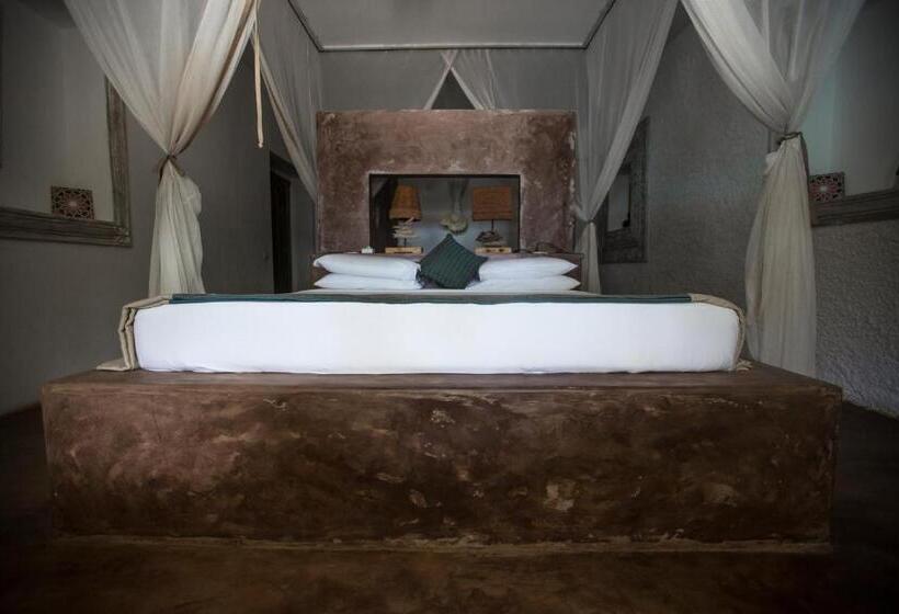 ホテル Uzuri Boutique