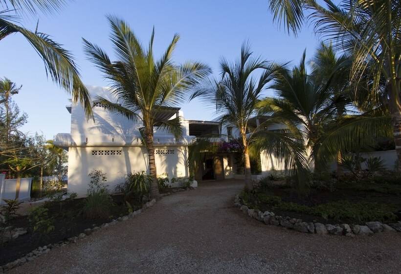 ホテル Uzuri Boutique