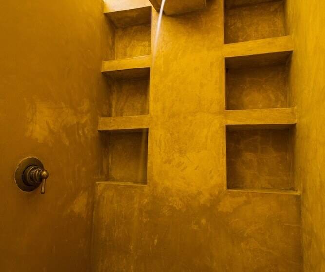 ホテル Uzuri Boutique