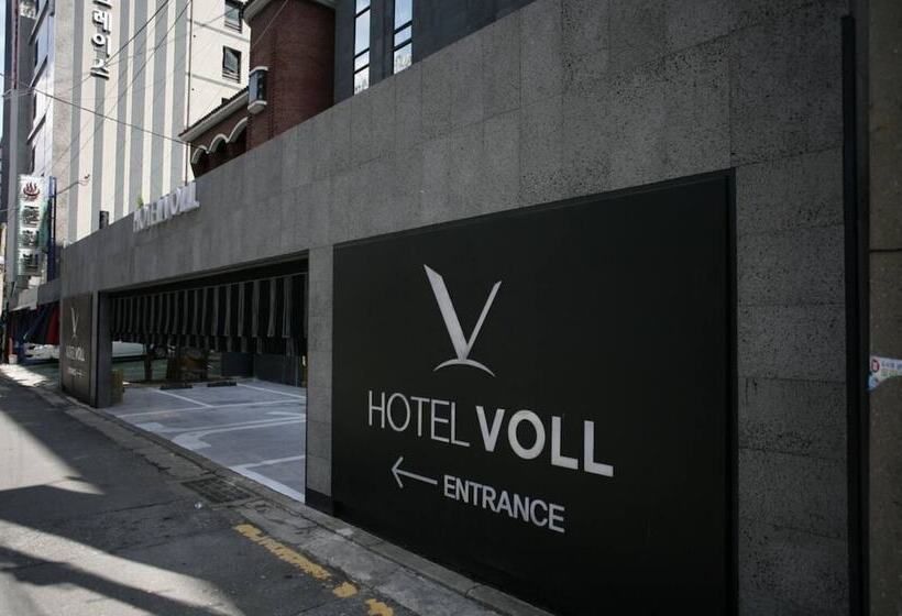 هتل Voll