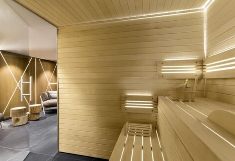 ホテル White 1921 Courchevel