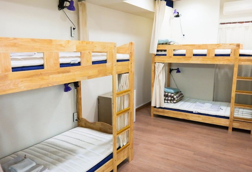 Mori Guesthouse  Hostel