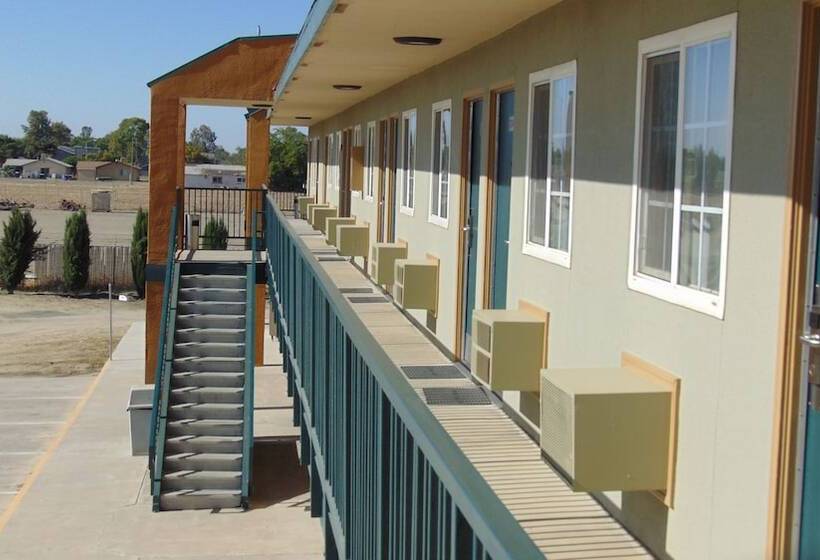 모텔 Corcoran Country Inn