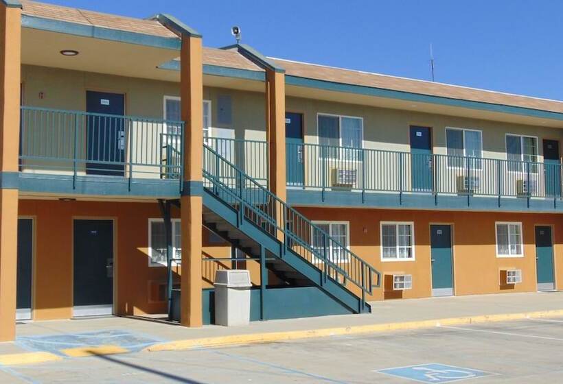 모텔 Corcoran Country Inn