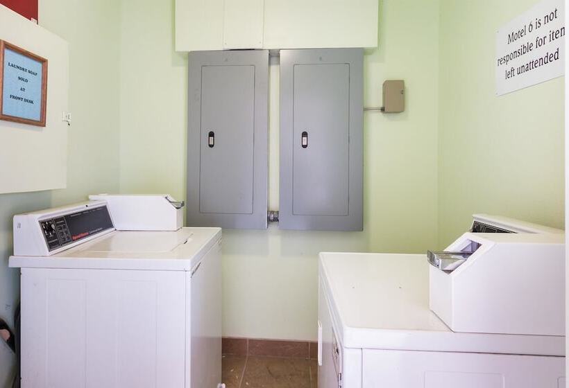 מוטל Eagle Ford Inn