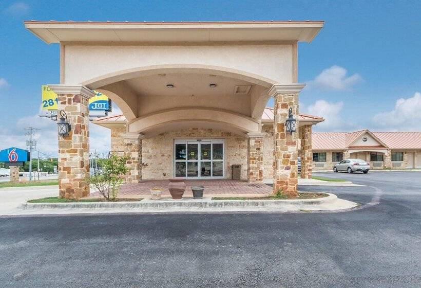 מוטל Eagle Ford Inn