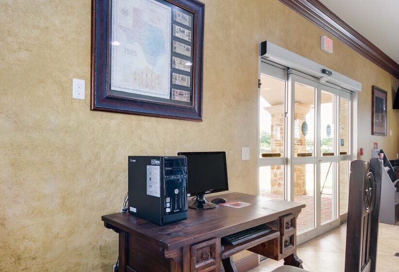 מוטל Eagle Ford Inn