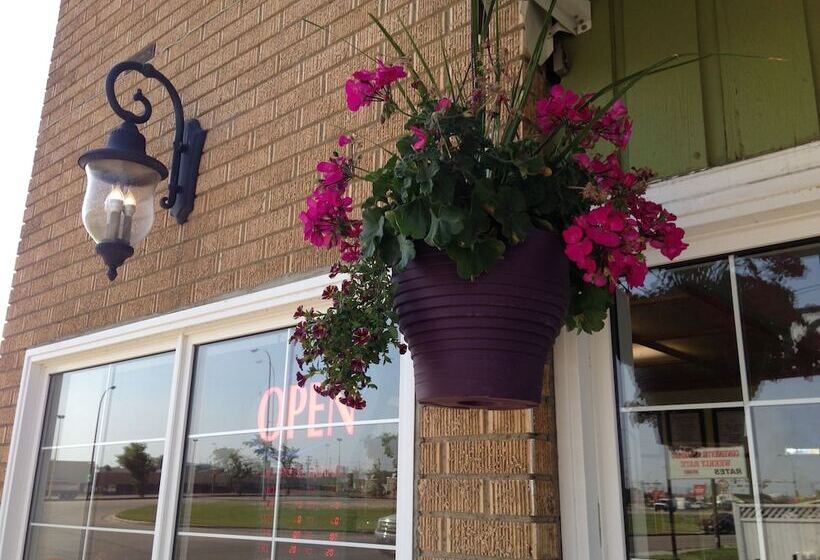 מוטל Silver Crest Lodge