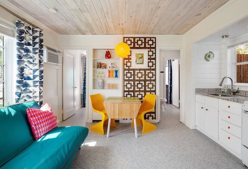 מוטל Sunset Inn And Cottages