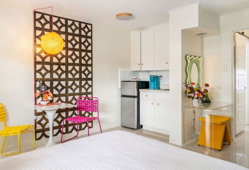 מוטל Sunset Inn And Cottages