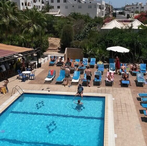 Pavlinia Hotel Apartments