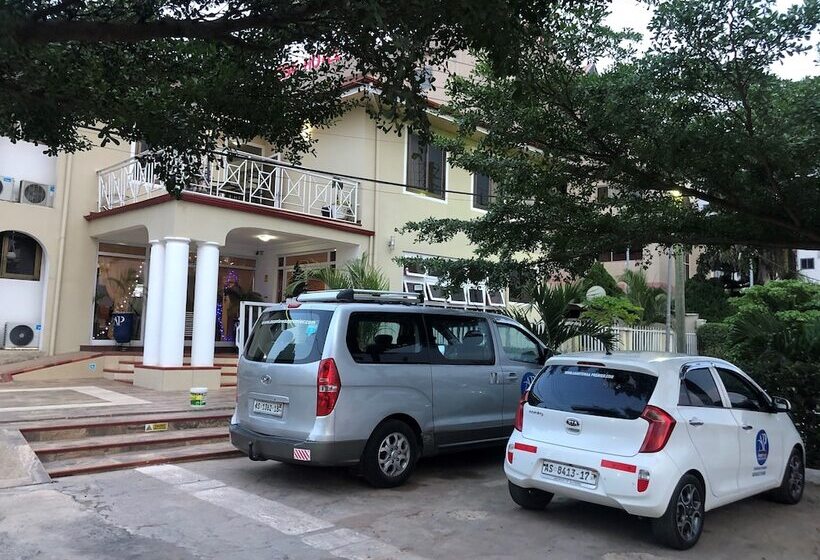 پانسیون Asantewaa Premier