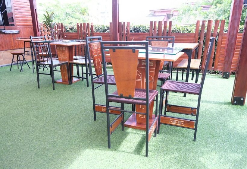 پانسیون Asantewaa Premier