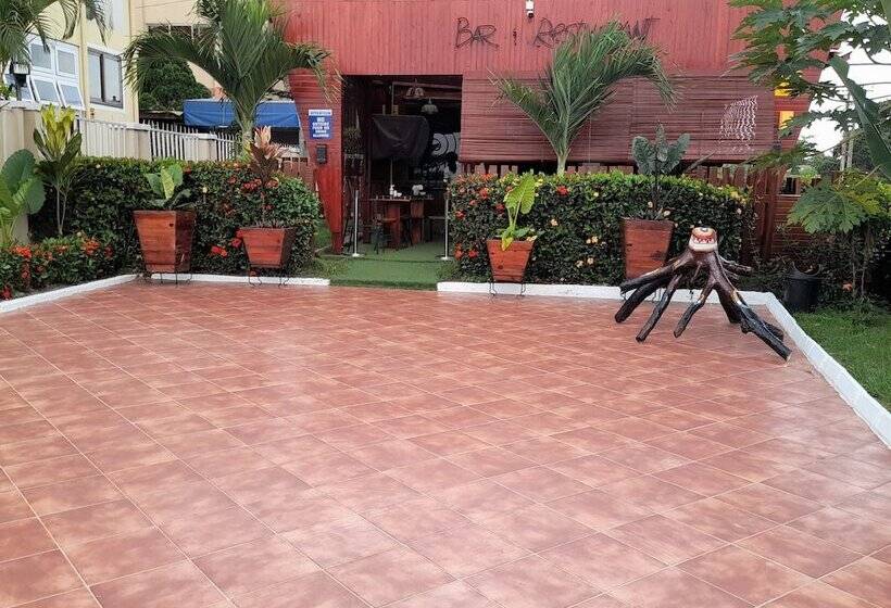 پانسیون Asantewaa Premier