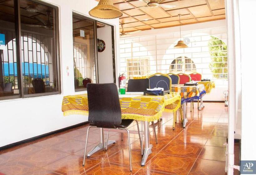 پانسیون Asantewaa Premier