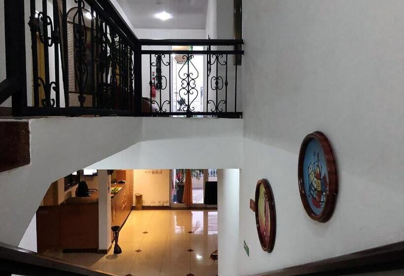 پانسیون Asantewaa Premier