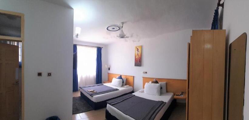 پانسیون Asantewaa Premier