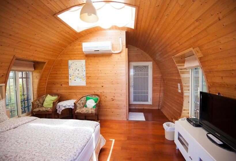 پانسیون Cape 42 Hotel Ill