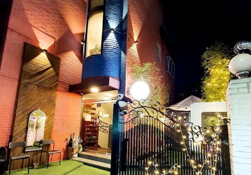 Pensão Hi There Design Guesthouse