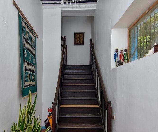 膳宿费 Hiliki House