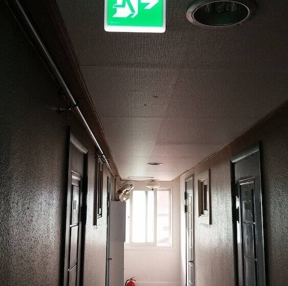 پانسیون J Story Guest House