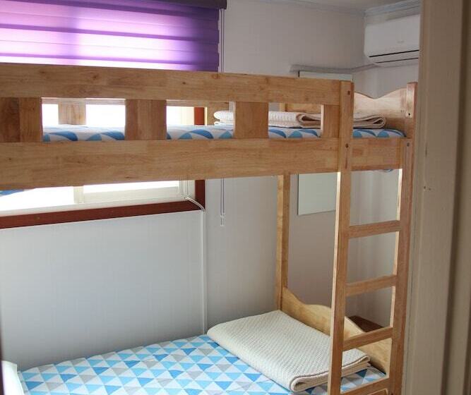 پانسیون J Story Guest House